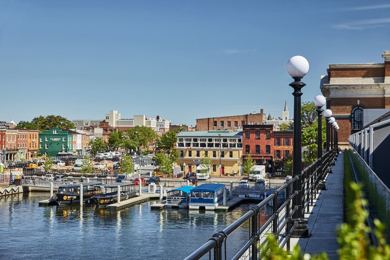 Harbor Balcony King