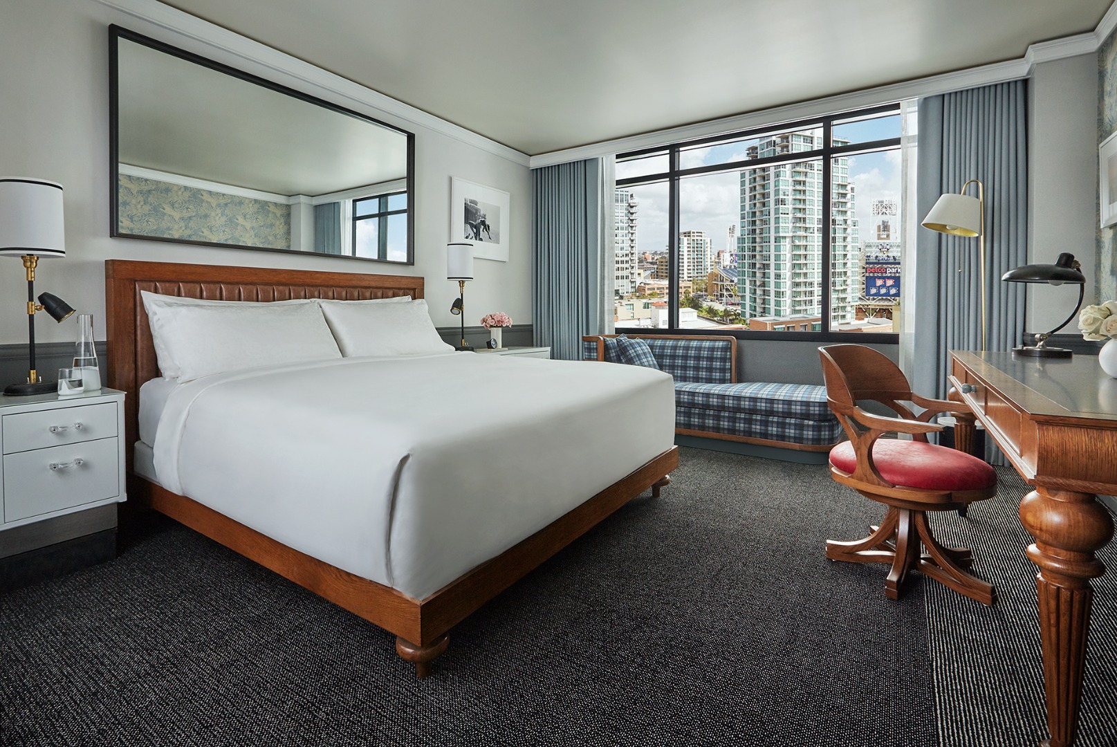 Skyline King Room