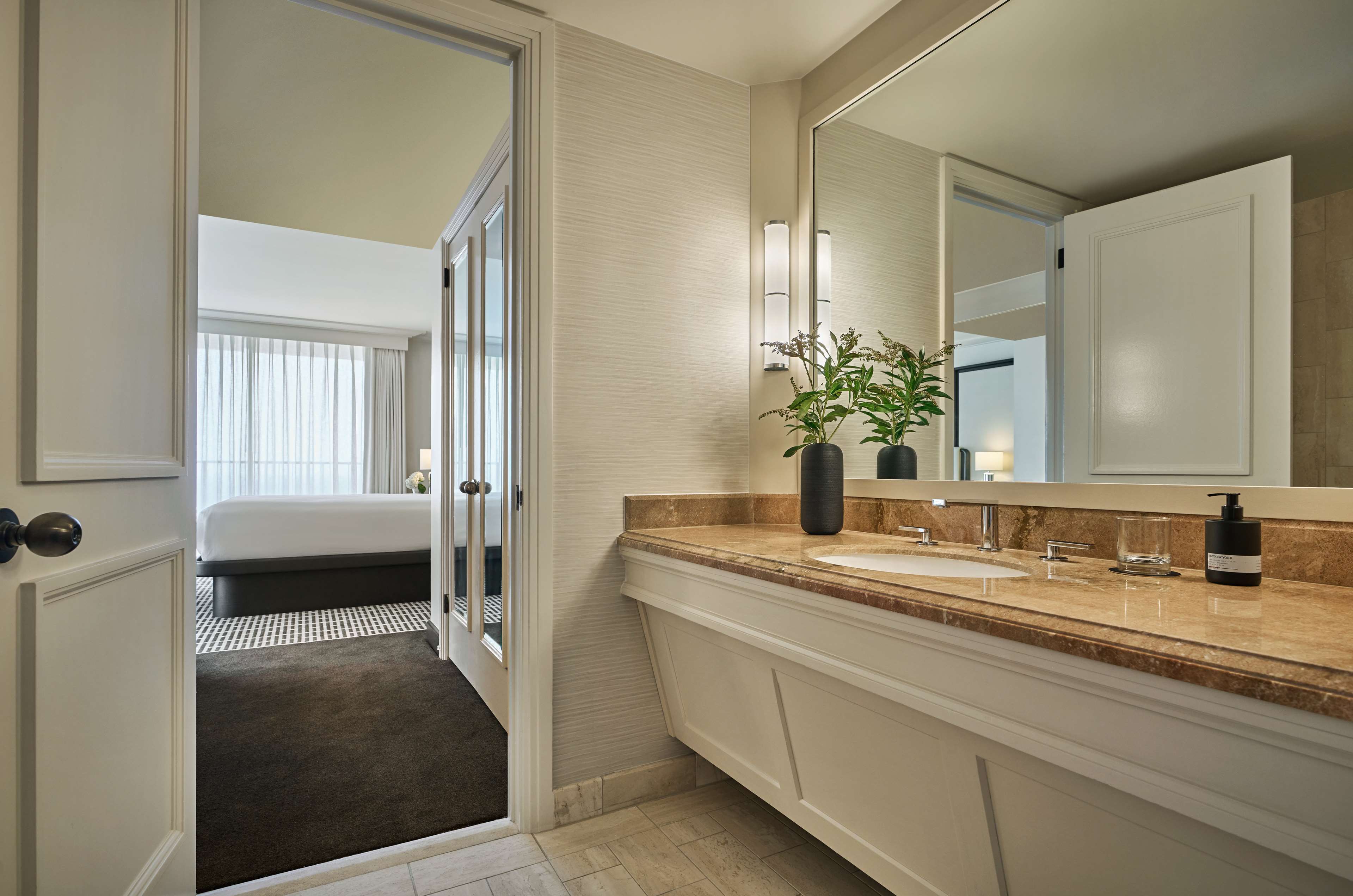 Corner Garden One Bedroom Suite