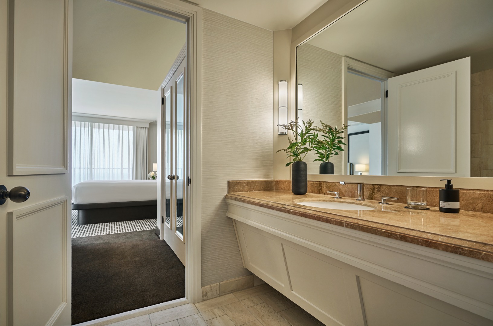 Corner Garden One Bedroom Suite