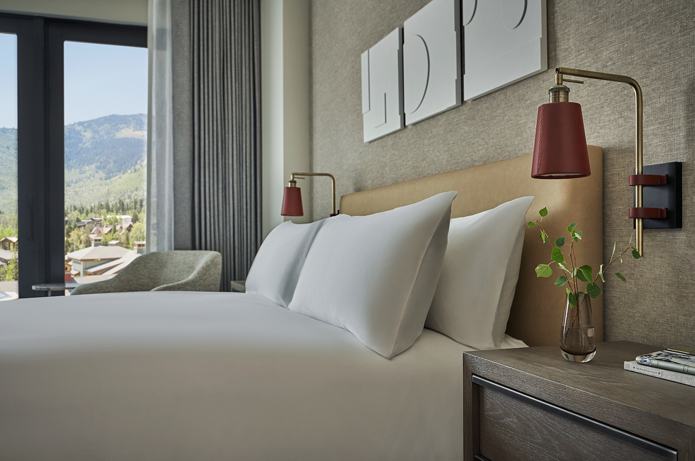 The image of Peak View King