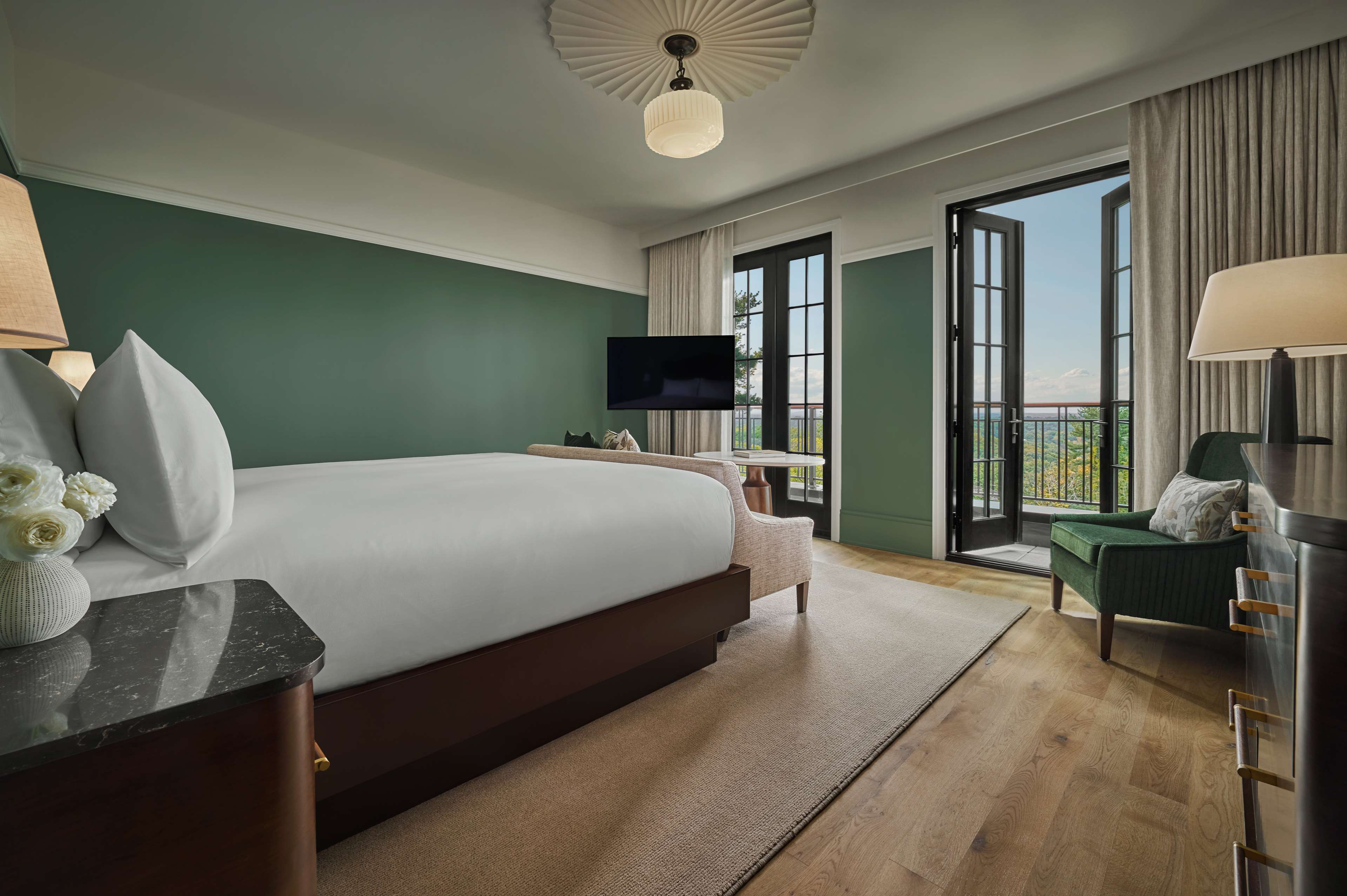 The image of Deluxe Estate Studio