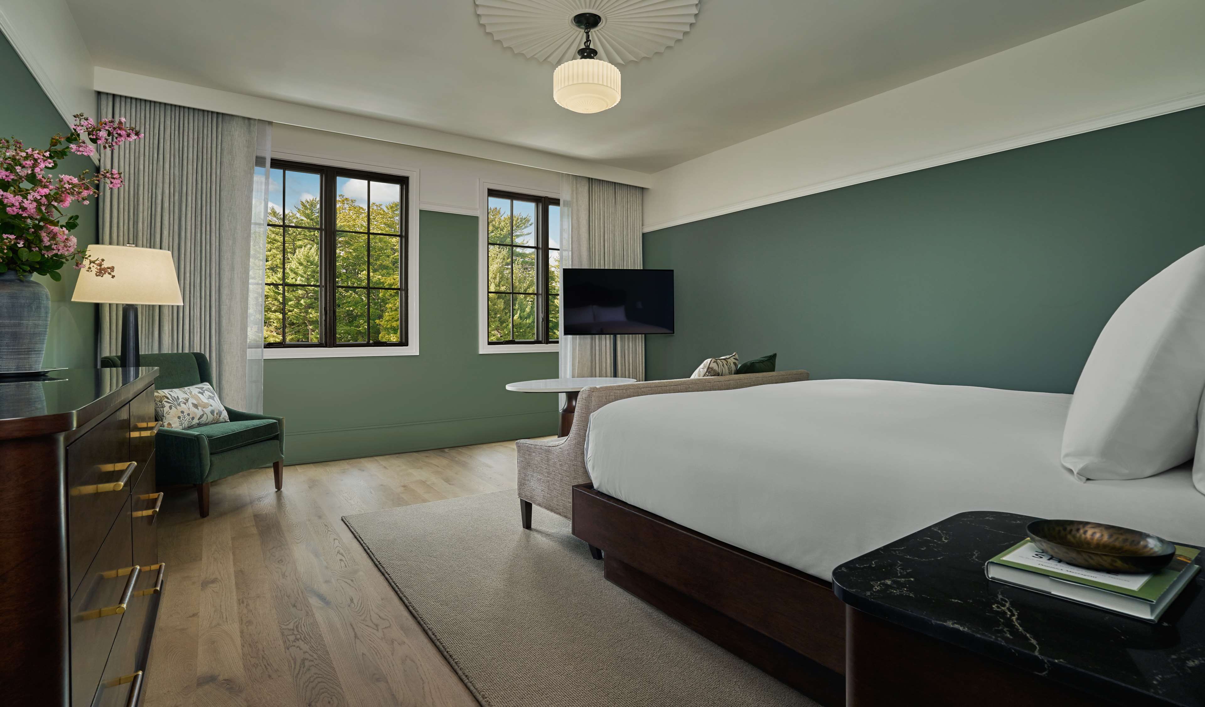 The image of Resort King