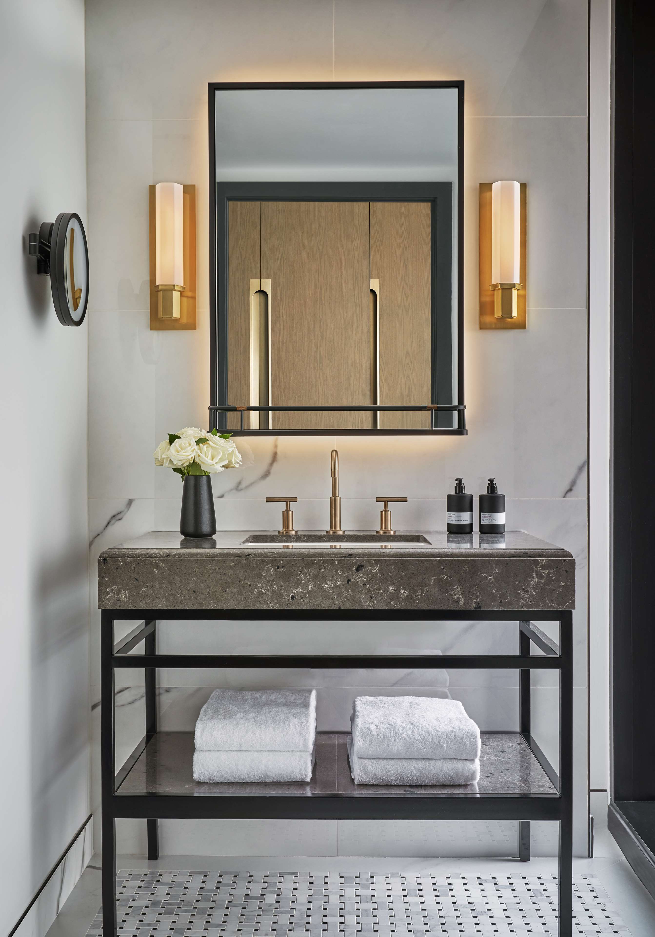 The image of Deluxe River View King Room