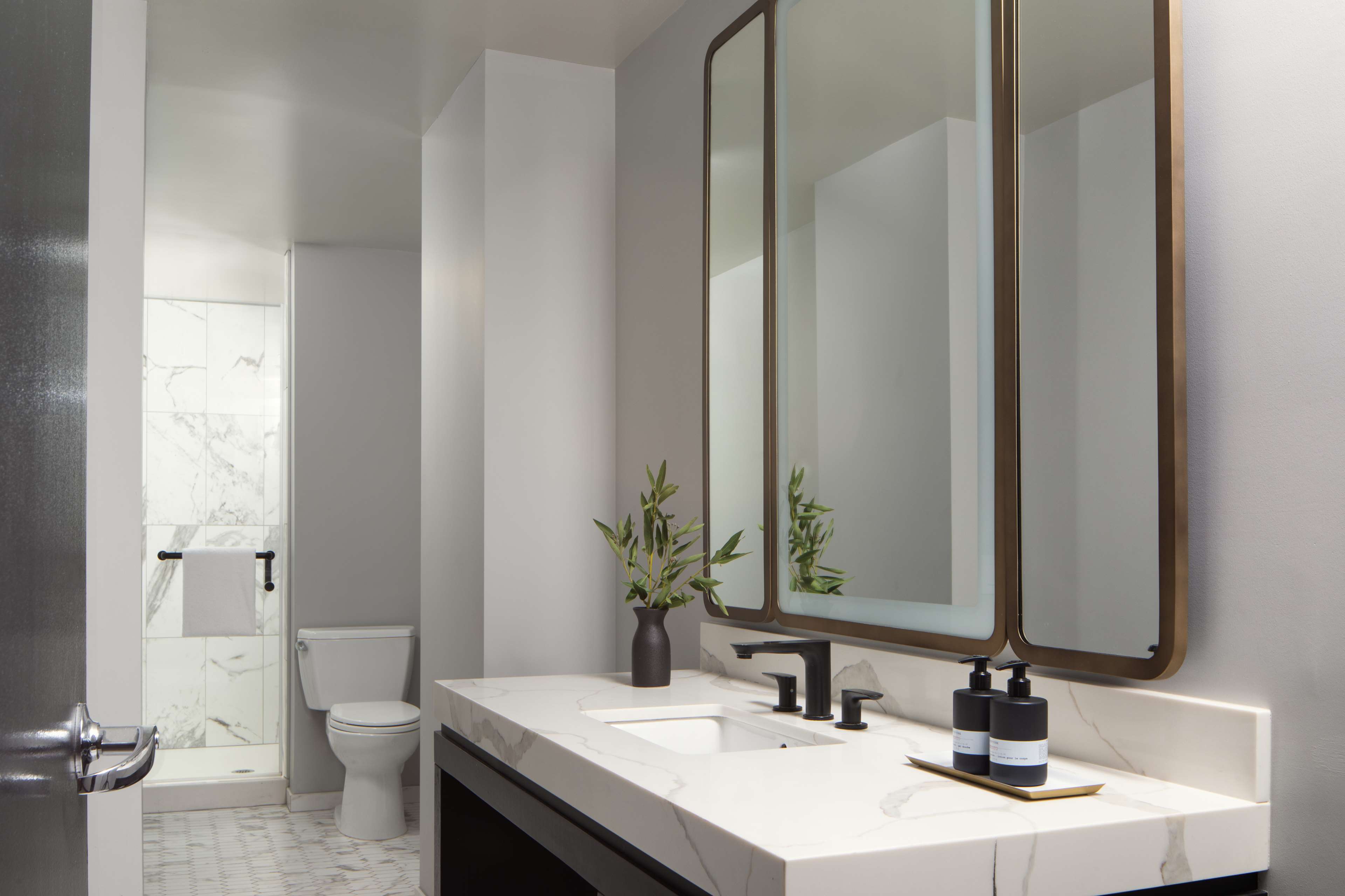 The image of Corner Studio