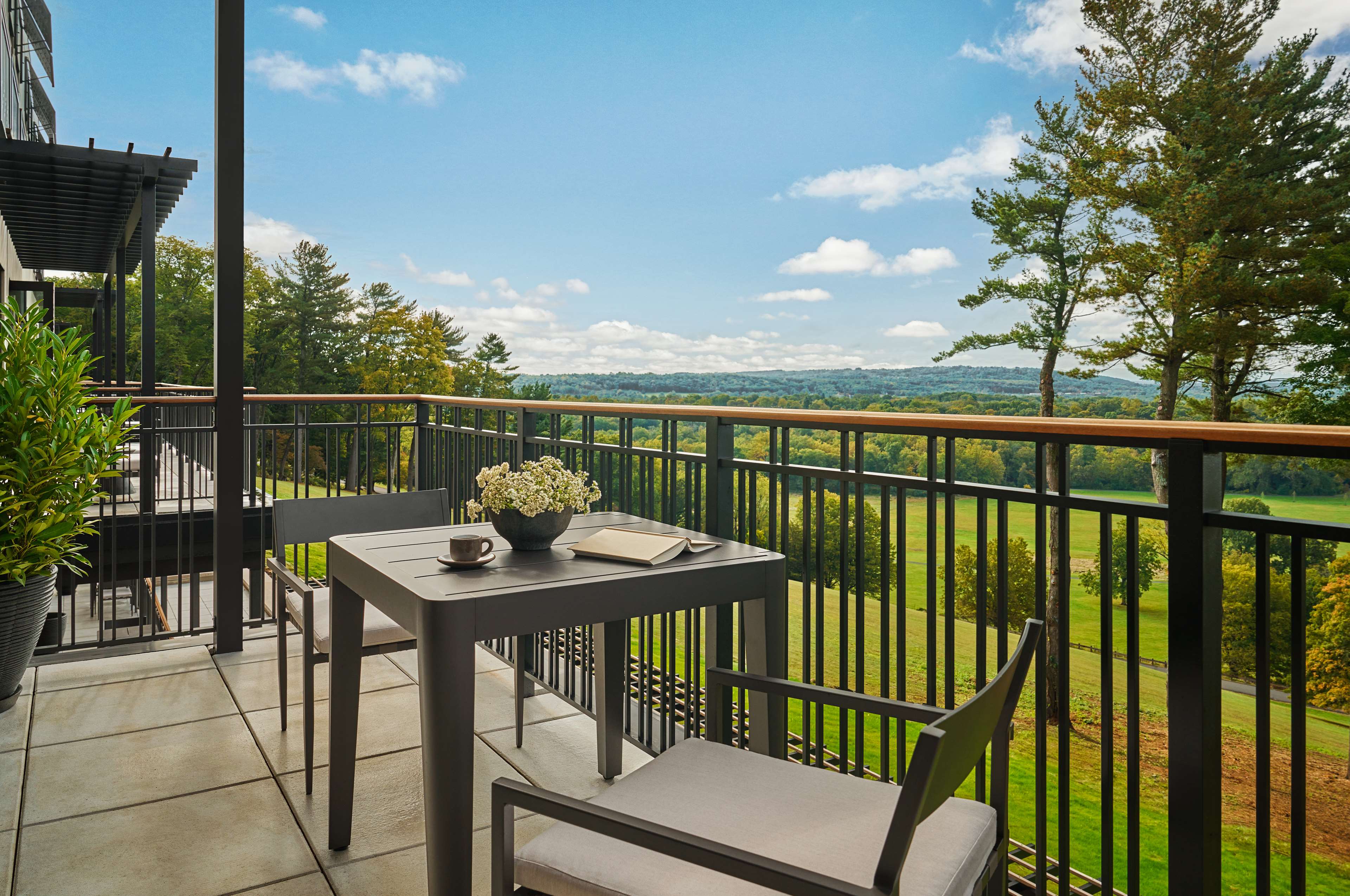 The image of Deluxe Estate One Bedroom Suite