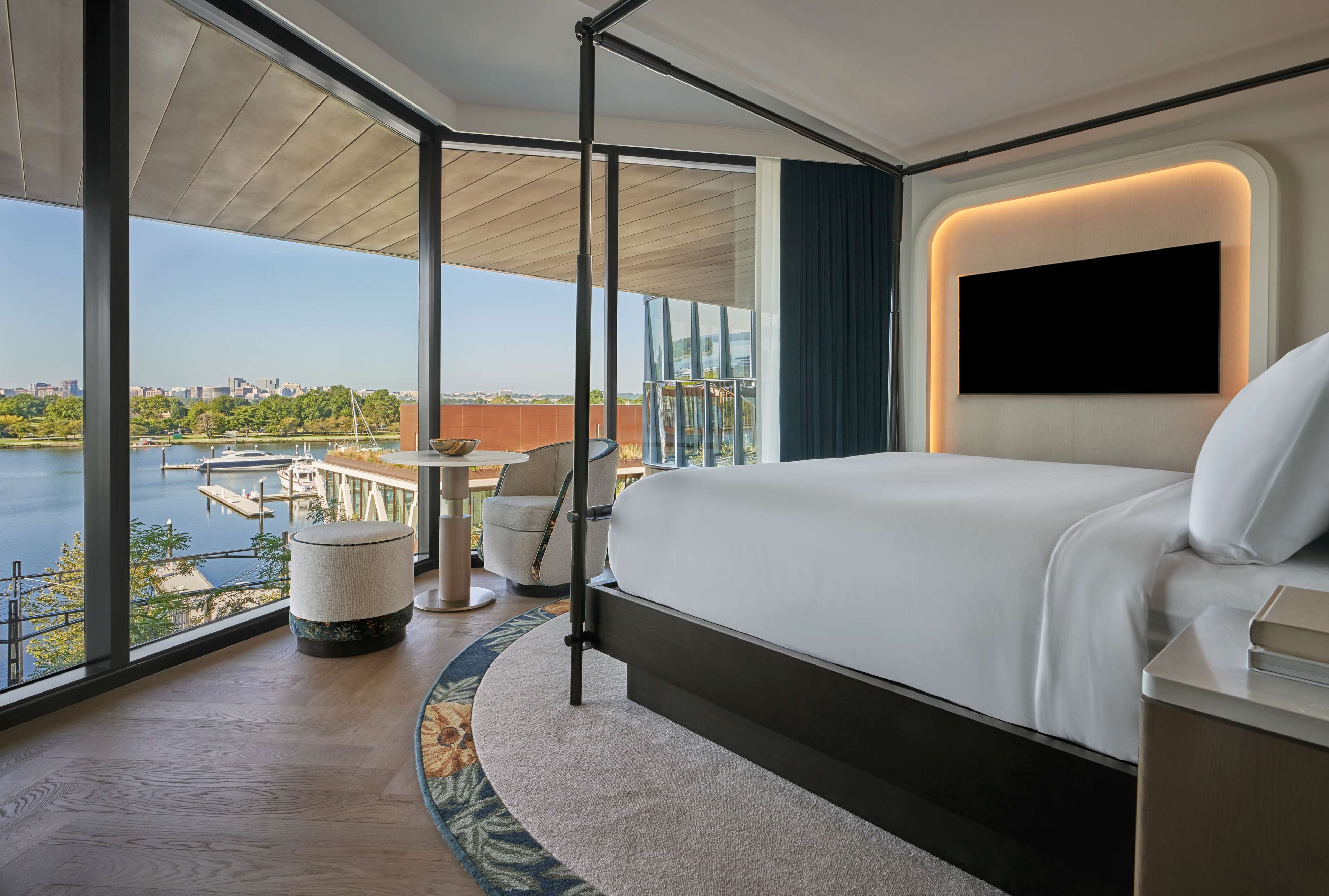 The image of Deluxe River View King Room